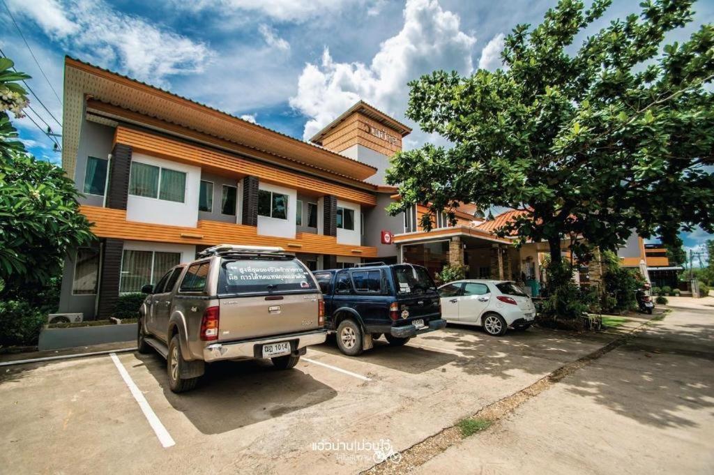 Winhouse Hotel Нан Екстериор снимка